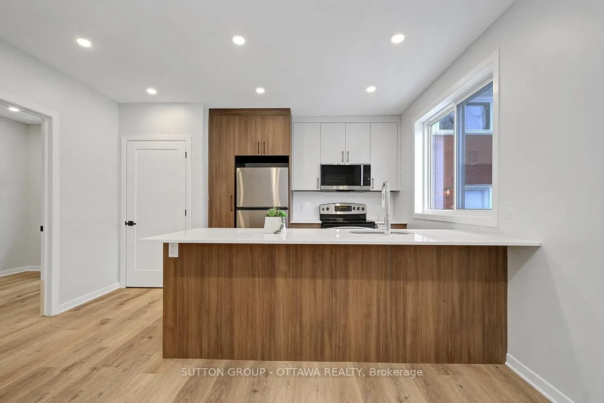 Photo 10 of Unit 3, 2413 Ryan Drive, Ottawa, Queensway Terrace South/Ridgeview — HOMEH