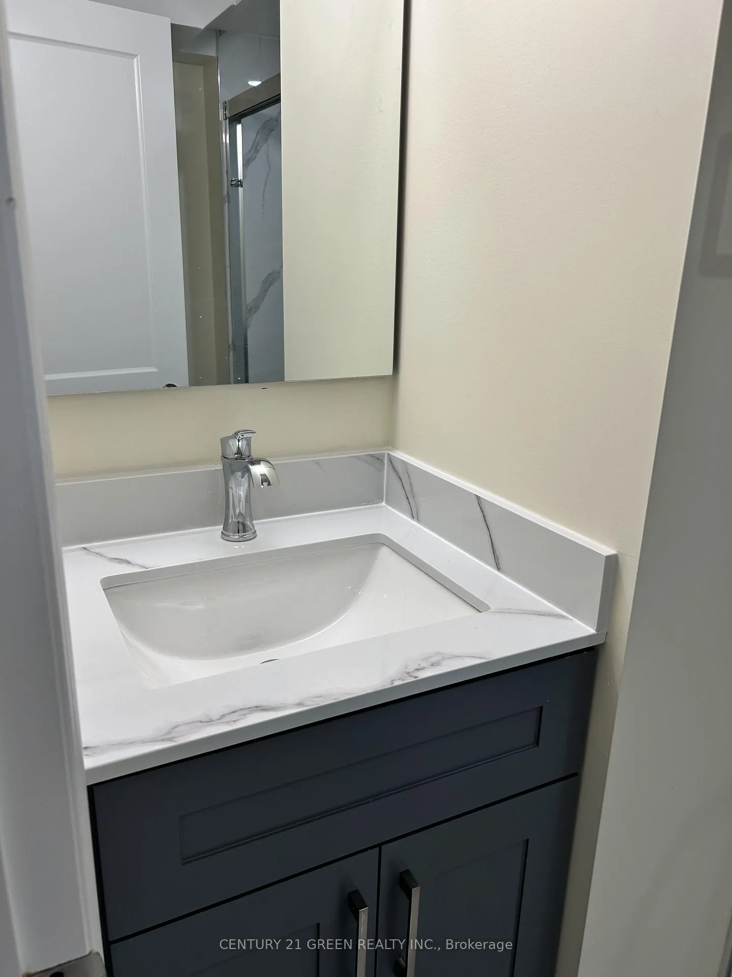 Photo 11 of Unit BSMT, 75 Drinkwater Road, Brampton, Fletcher's West — HOMEH