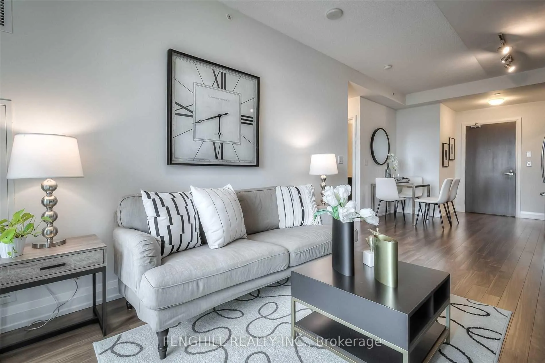 Photo 2 of Unit 1811, 7171 Yonge Street, Markham, Thornhill — HOMEH