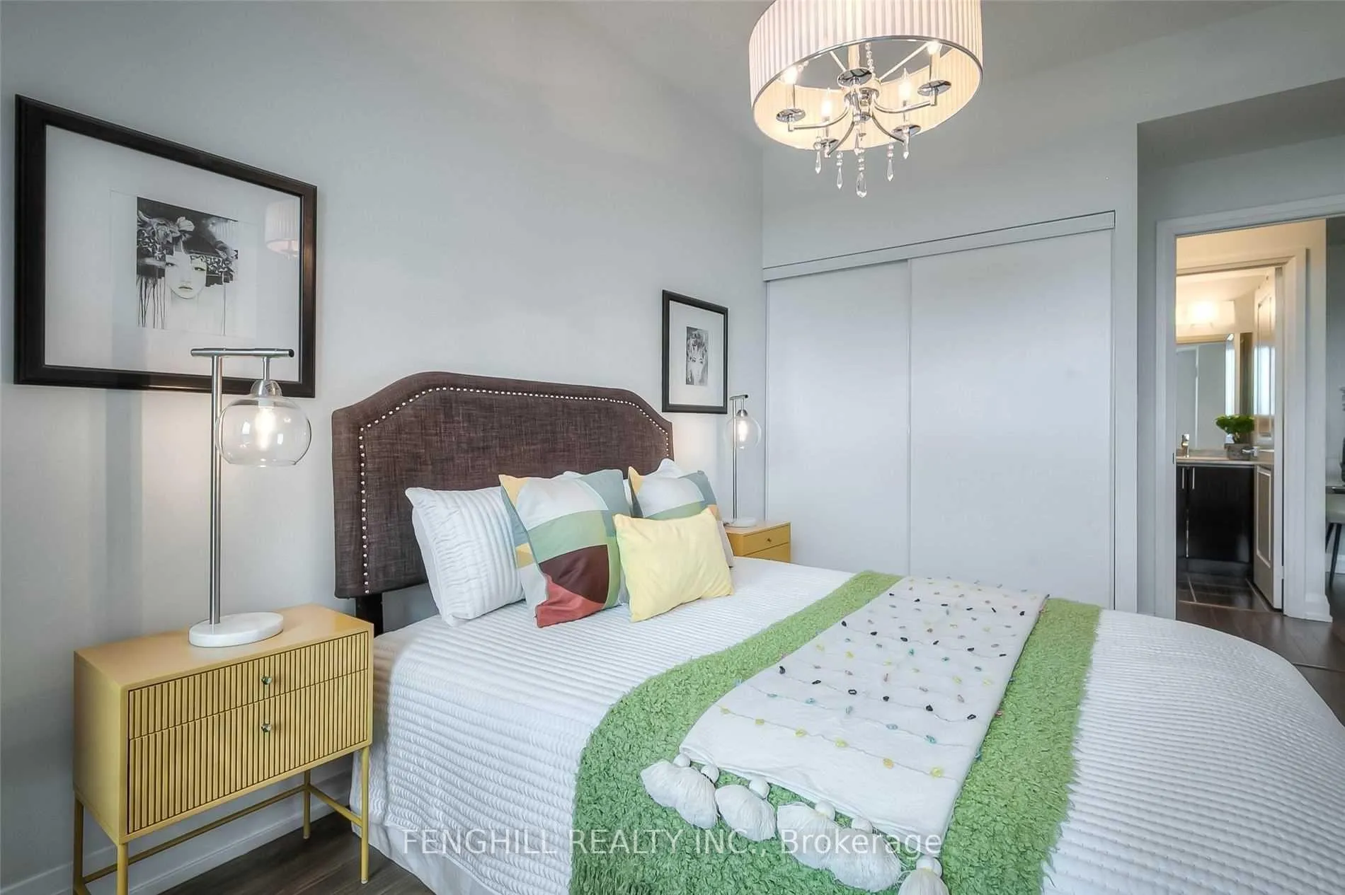 Photo 12 of Unit 1811, 7171 Yonge Street, Markham, Thornhill — HOMEH