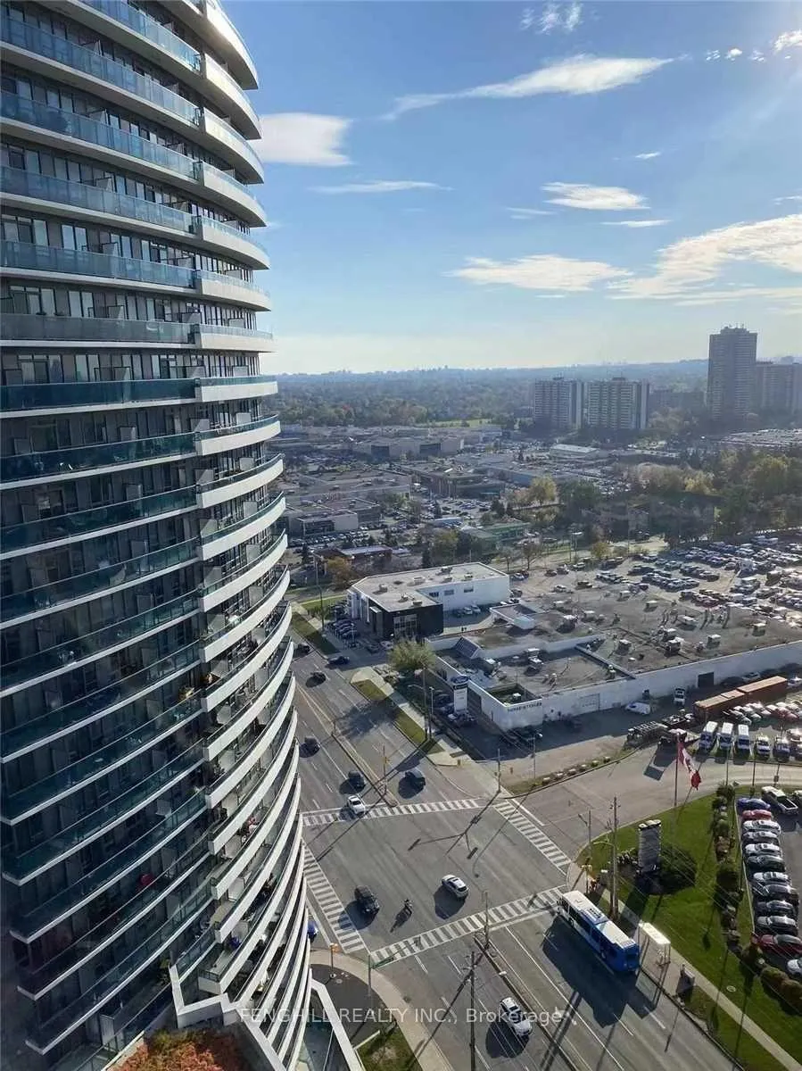 Photo 15 of Unit 1811, 7171 Yonge Street, Markham, Thornhill — HOMEH