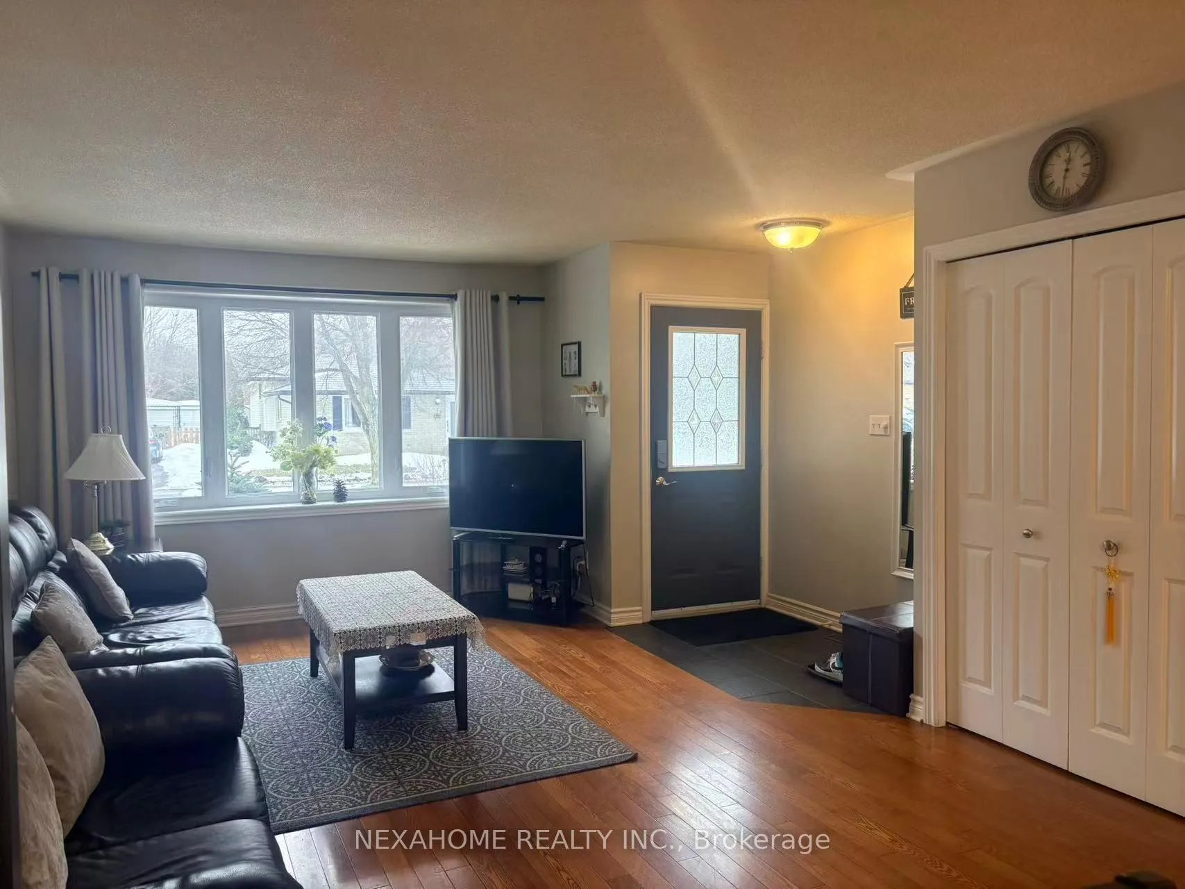 Photo 6 of 93 Gablewood Crescent, London, North F — HOMEH