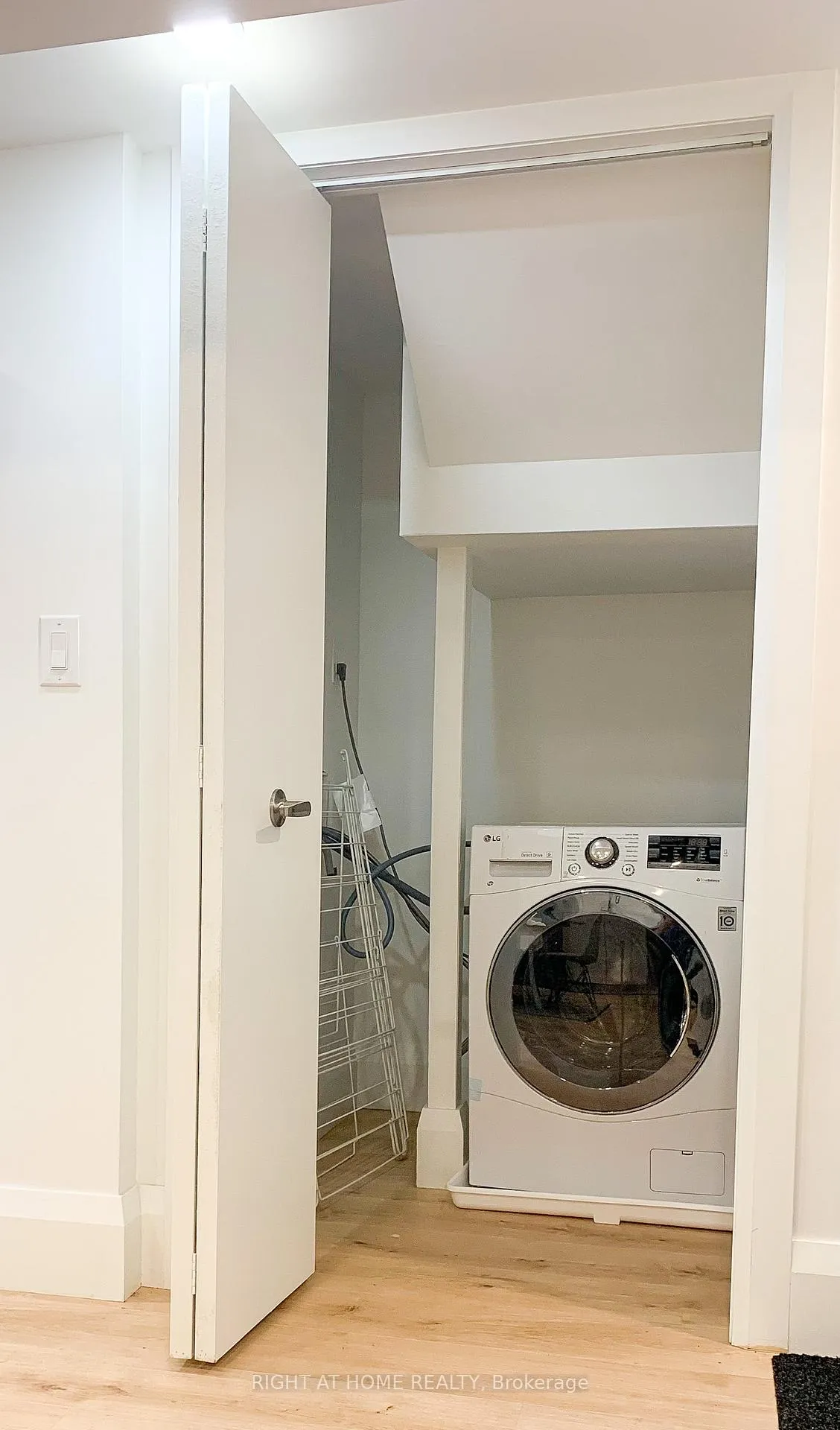 Photo 13 of Unit Basement, 75 Binswood Avenue, Toronto, East York — HOMEH