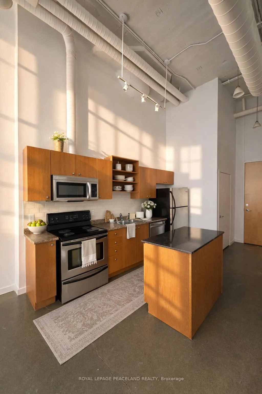 Photo 3 of Unit 418, 410 King Street W, Kitchener — HOMEH