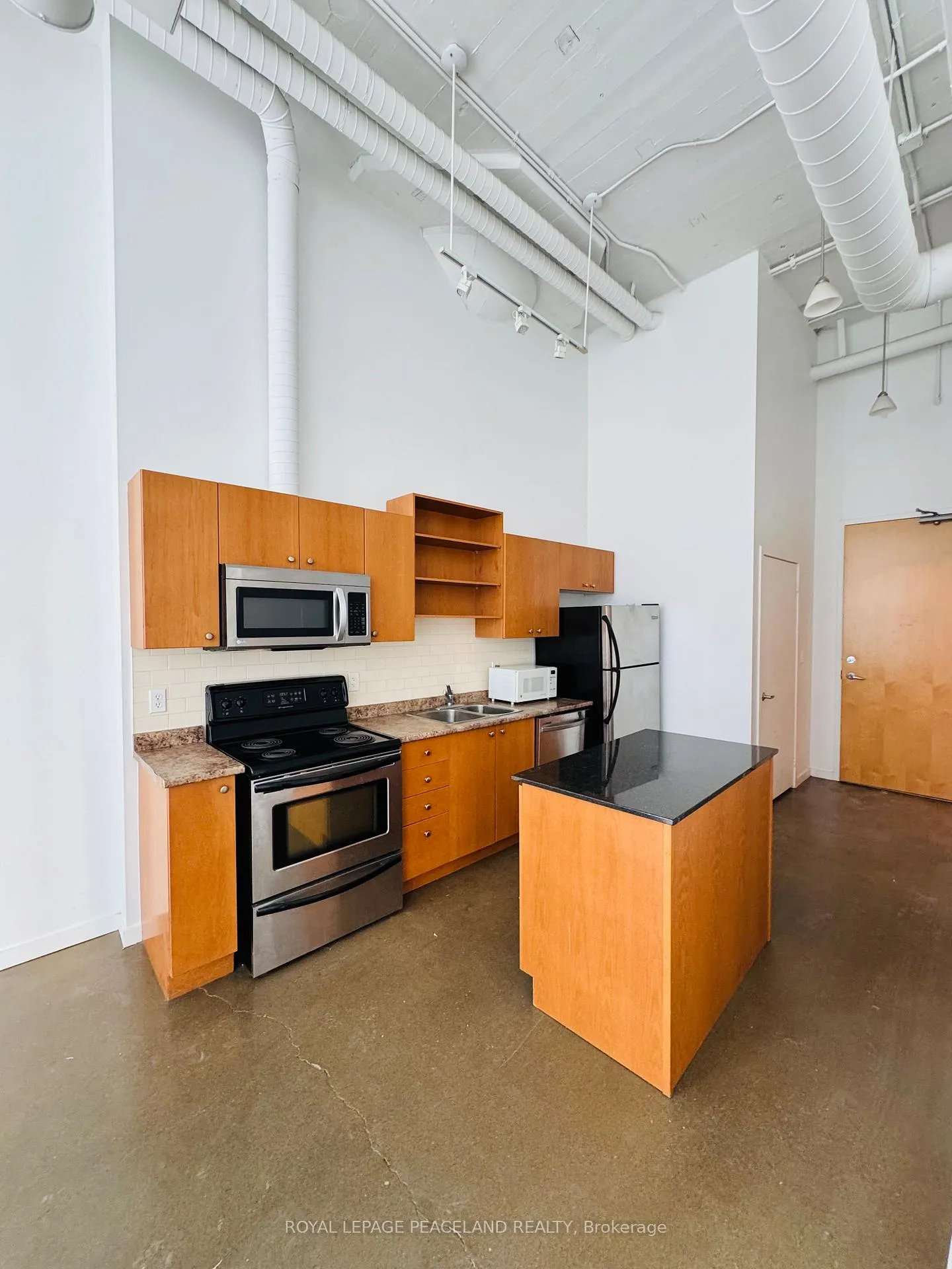 Photo 8 of Unit 418, 410 King Street W, Kitchener — HOMEH