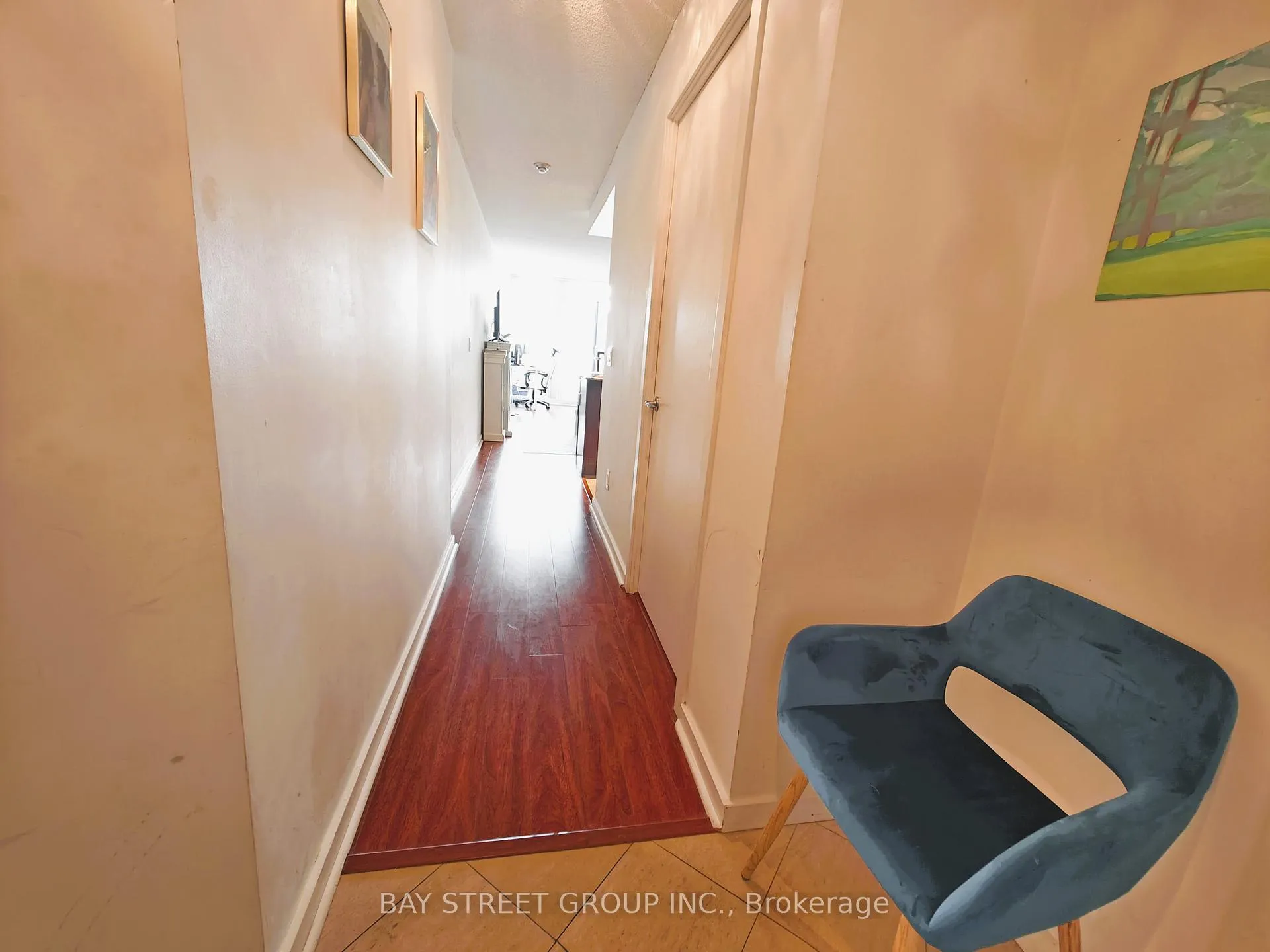 Photo 2 of Unit 806, 208 Queens Quay W, Toronto, Waterfront Communities — HOMEH