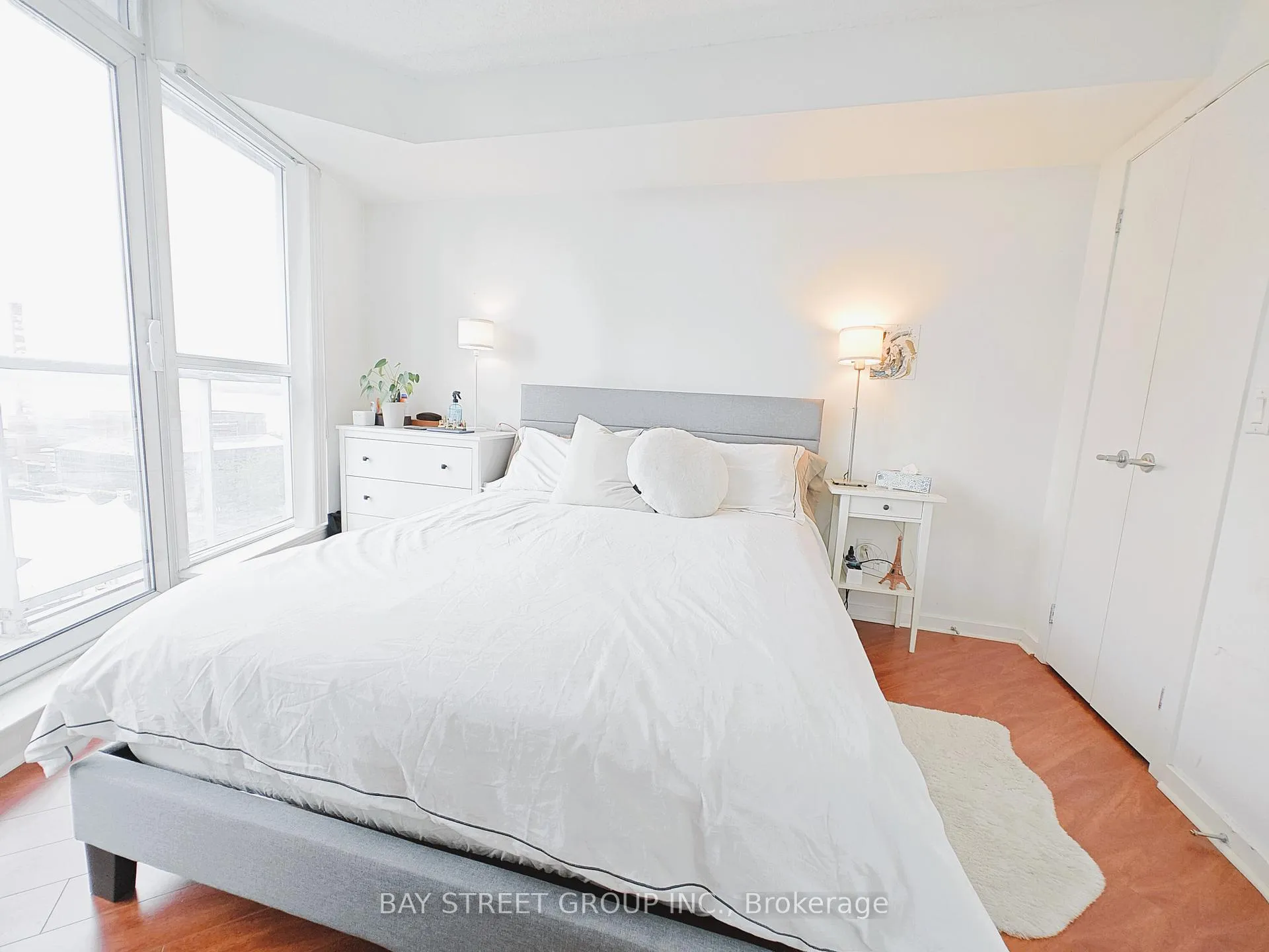 Photo 13 of Unit 806, 208 Queens Quay W, Toronto, Waterfront Communities — HOMEH