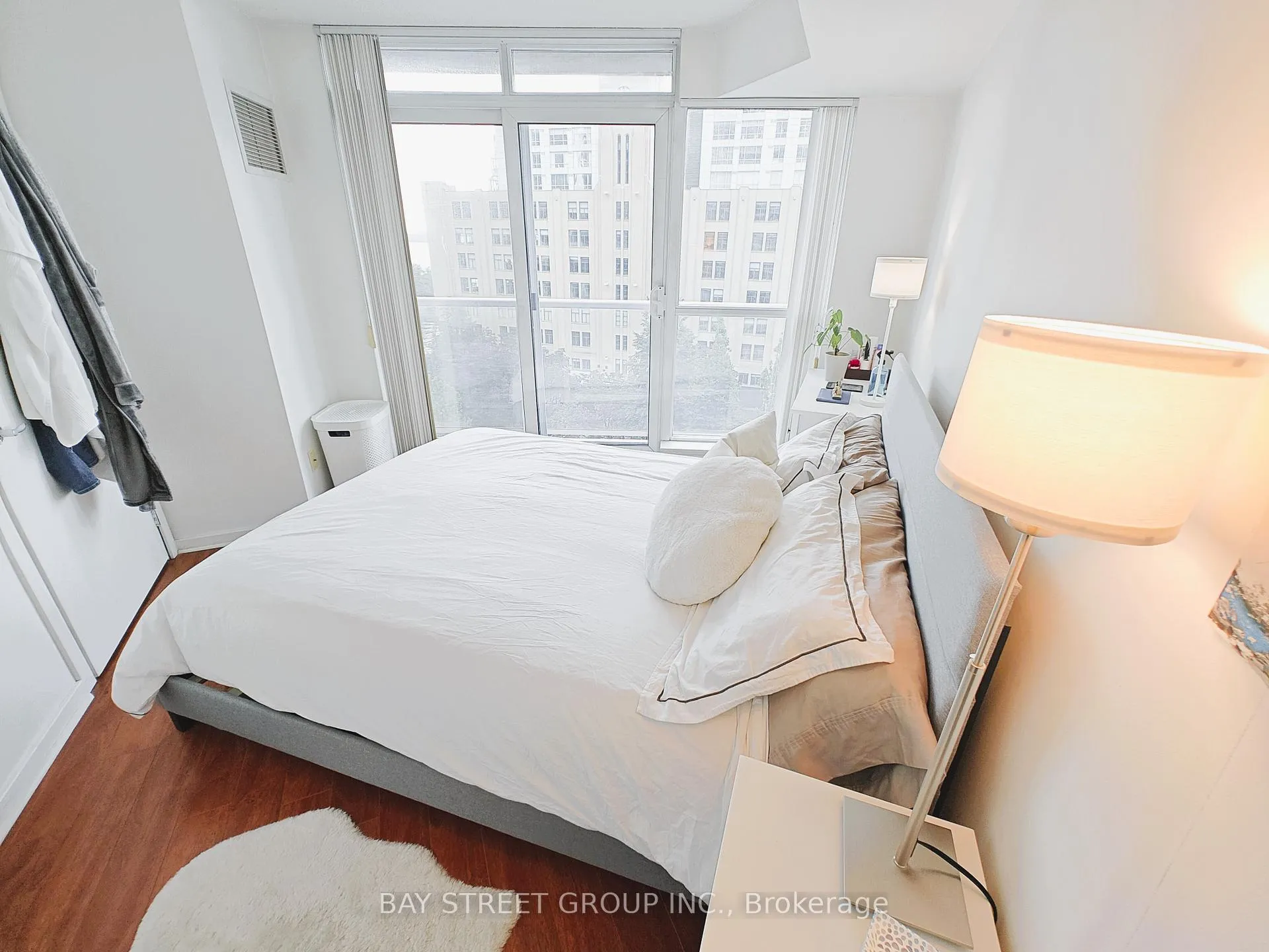 Photo 14 of Unit 806, 208 Queens Quay W, Toronto, Waterfront Communities — HOMEH