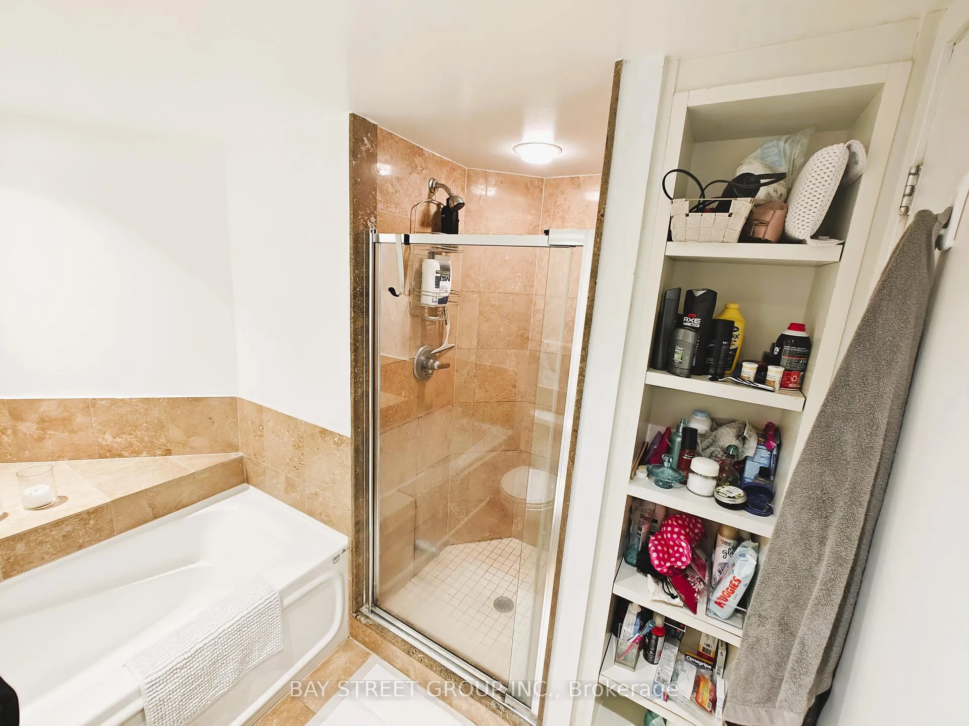 Photo 17 of Unit 806, 208 Queens Quay W, Toronto, Waterfront Communities — HOMEH