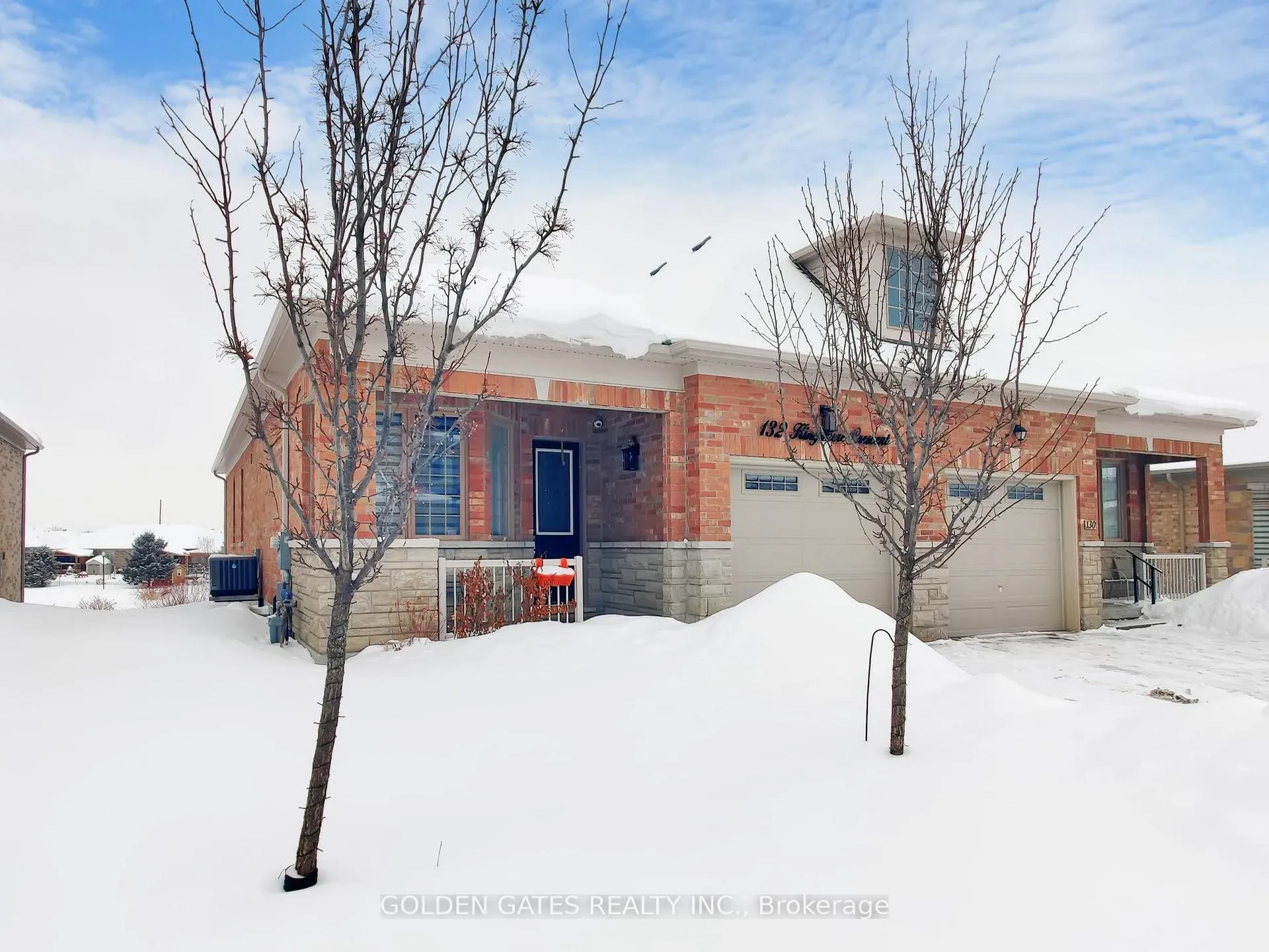Front of 132 Kingsmere Crescent