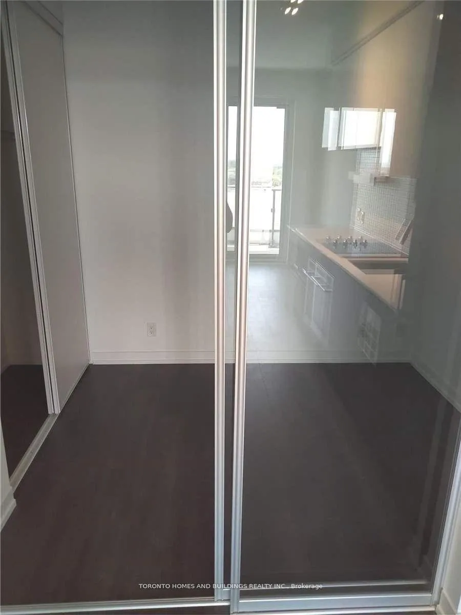 Photo 5 of Unit 907, 950 Portage Parkway, Vaughan, Vaughan Corporate Centre — HOMEH