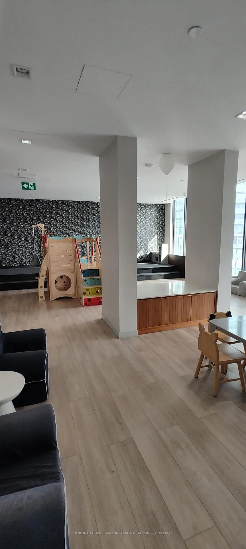 Photo 14 of Unit 907, 950 Portage Parkway, Vaughan, Vaughan Corporate Centre — HOMEH