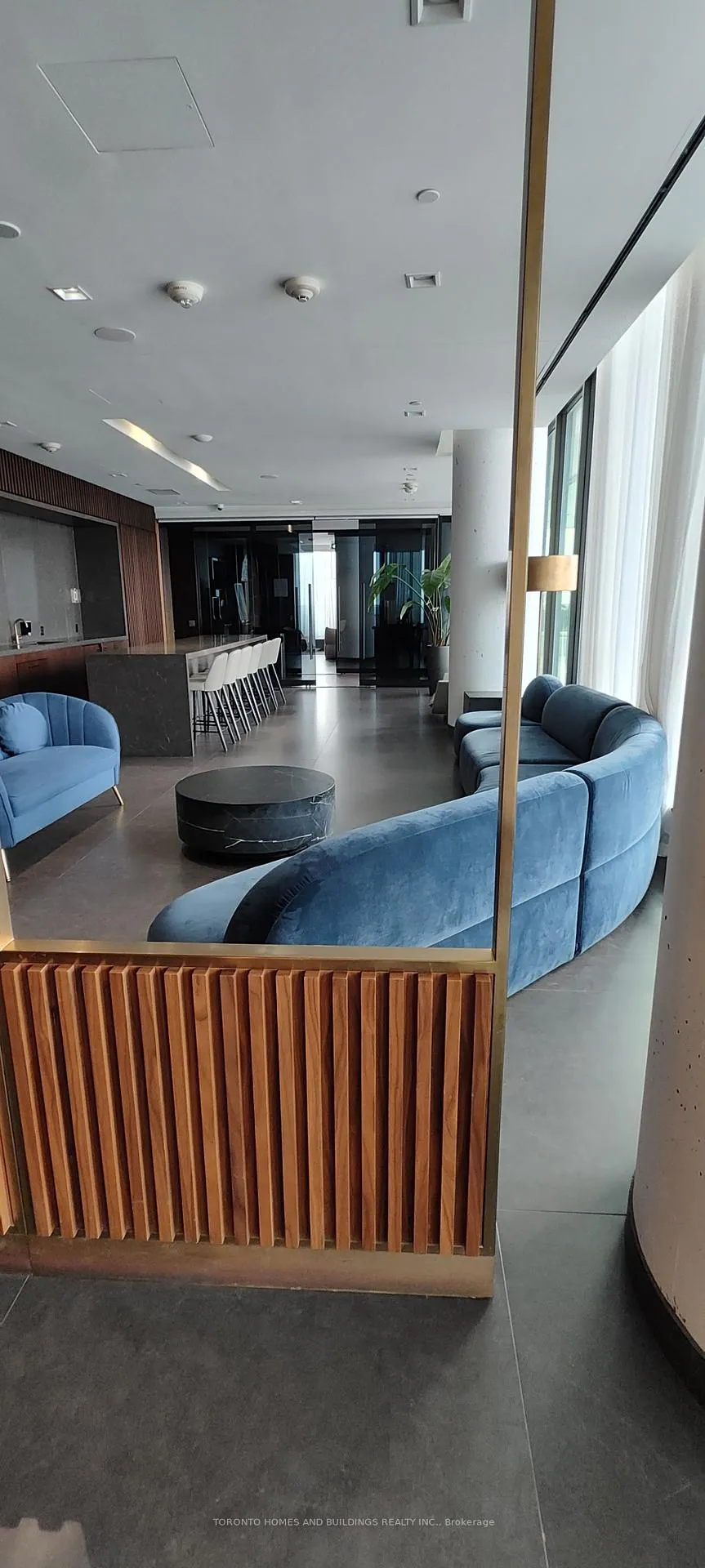 Photo 16 of Unit 907, 950 Portage Parkway, Vaughan, Vaughan Corporate Centre — HOMEH