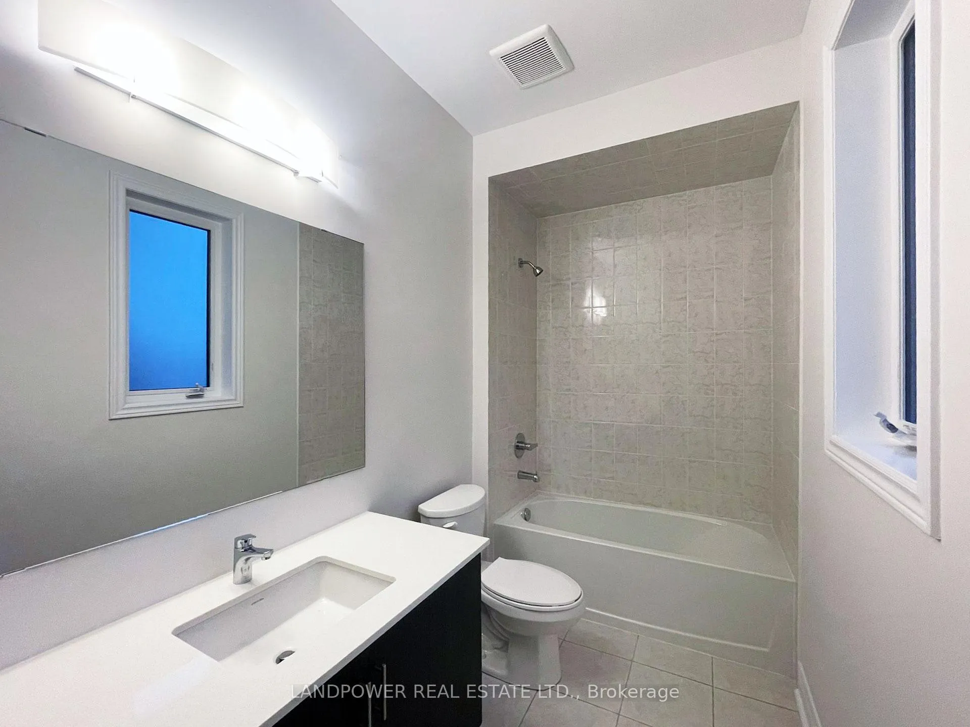 Photo 13 of 18 Nigh Drive, Markham, Middlefield — HOMEH