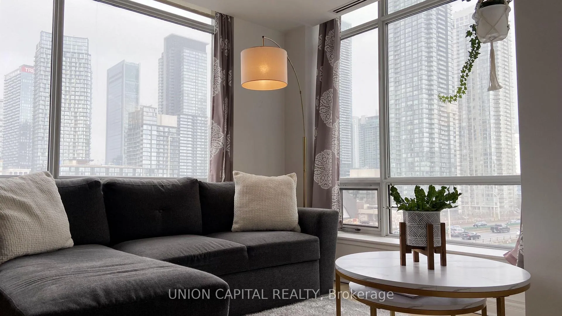 Photo 10 of Unit 812W, 500 Queens Quay W, Toronto, Waterfront Communities — HOMEH