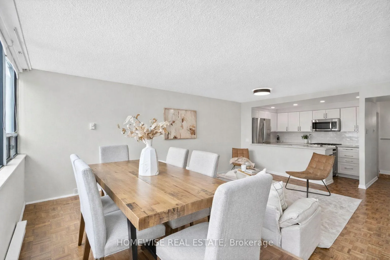 Photo 7 of Unit 1807, 914 Yonge Street, Toronto, The Annex — HOMEH
