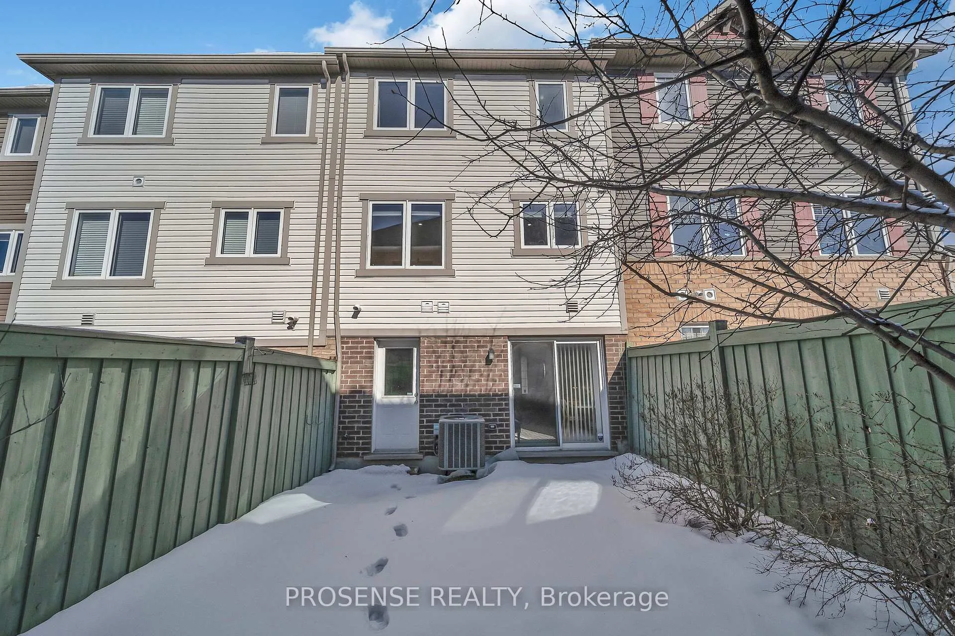Photo 31 of 28 Mercedes Road, Brampton, Northwest Brampton — HOMEH