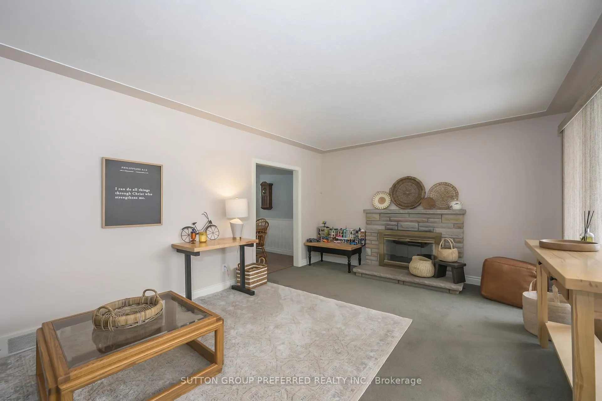 Photo 10 of 268 King Edward Avenue, London, South J — HOMEH