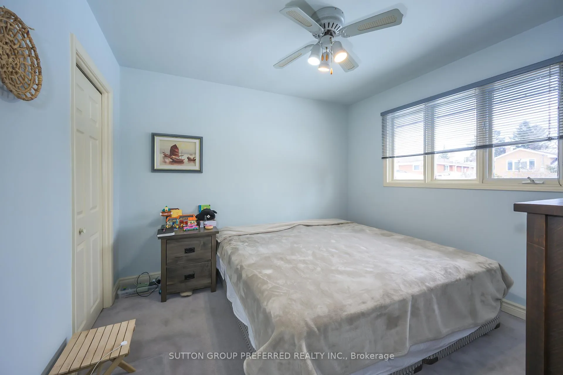 Photo 22 of 268 King Edward Avenue, London, South J — HOMEH