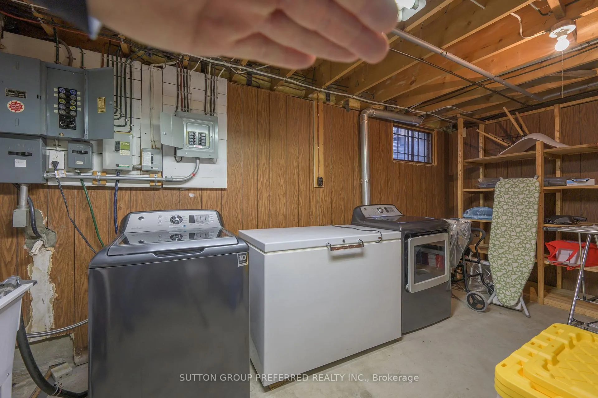 Photo 30 of 268 King Edward Avenue, London, South J — HOMEH