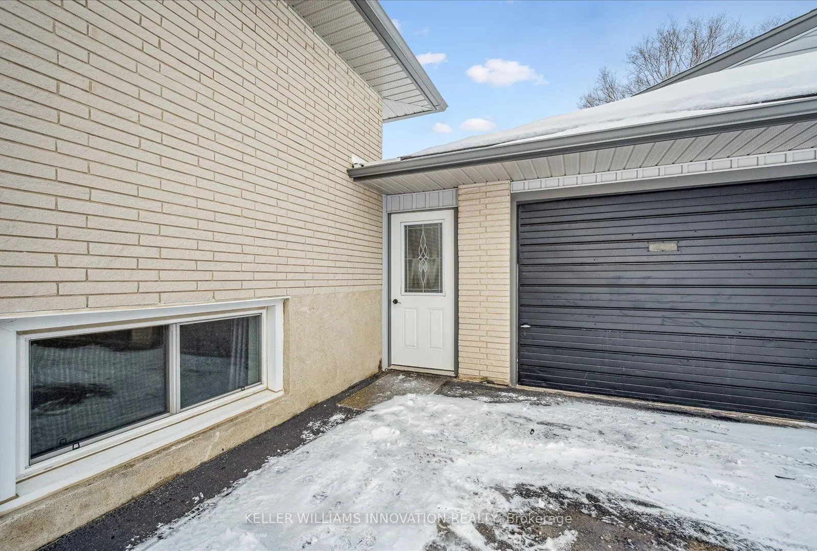 Photo 3 of Unit Lower Unit, 306 Shelley Drive, Kitchener — HOMEH