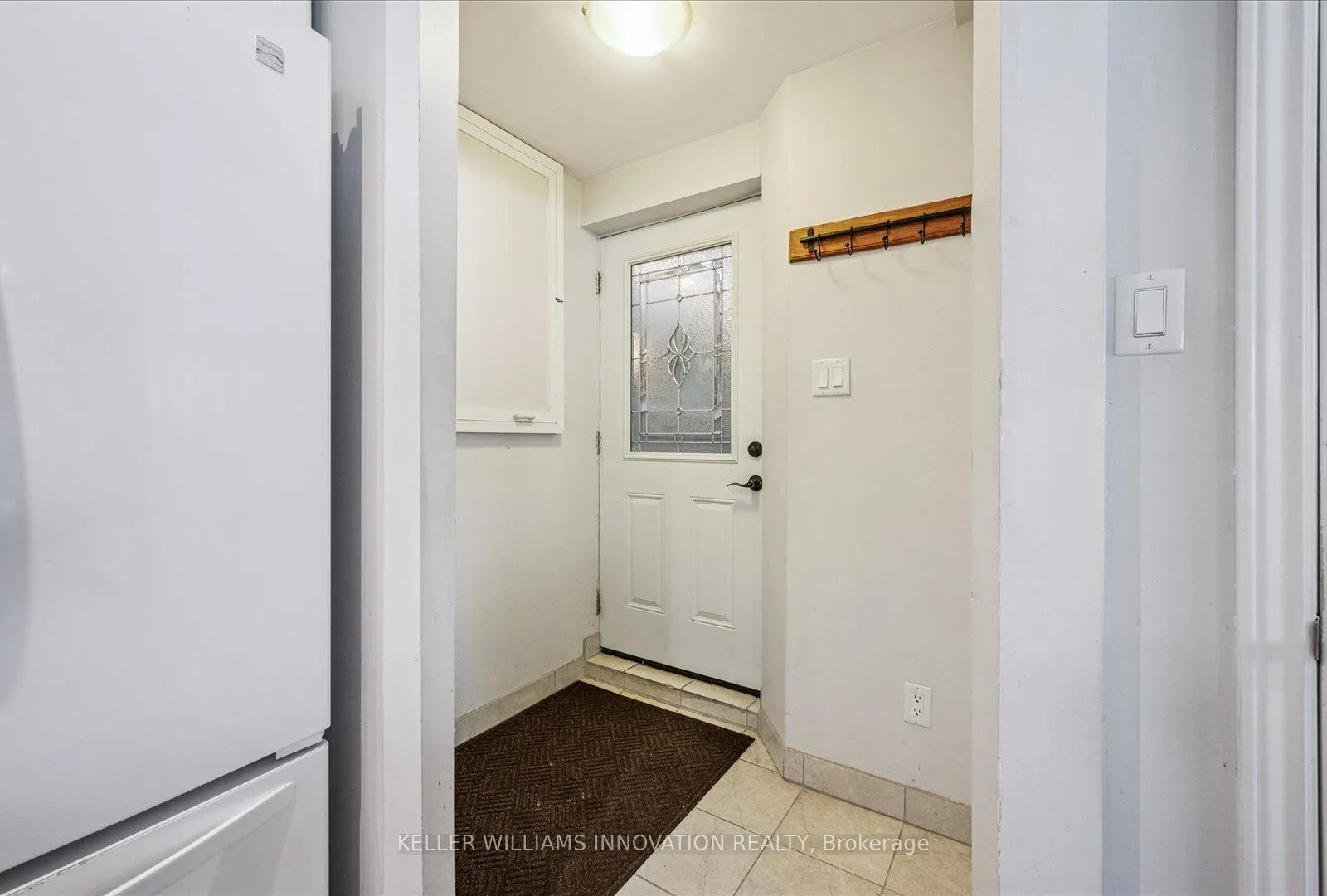 Photo 4 of Unit Lower Unit, 306 Shelley Drive, Kitchener — HOMEH