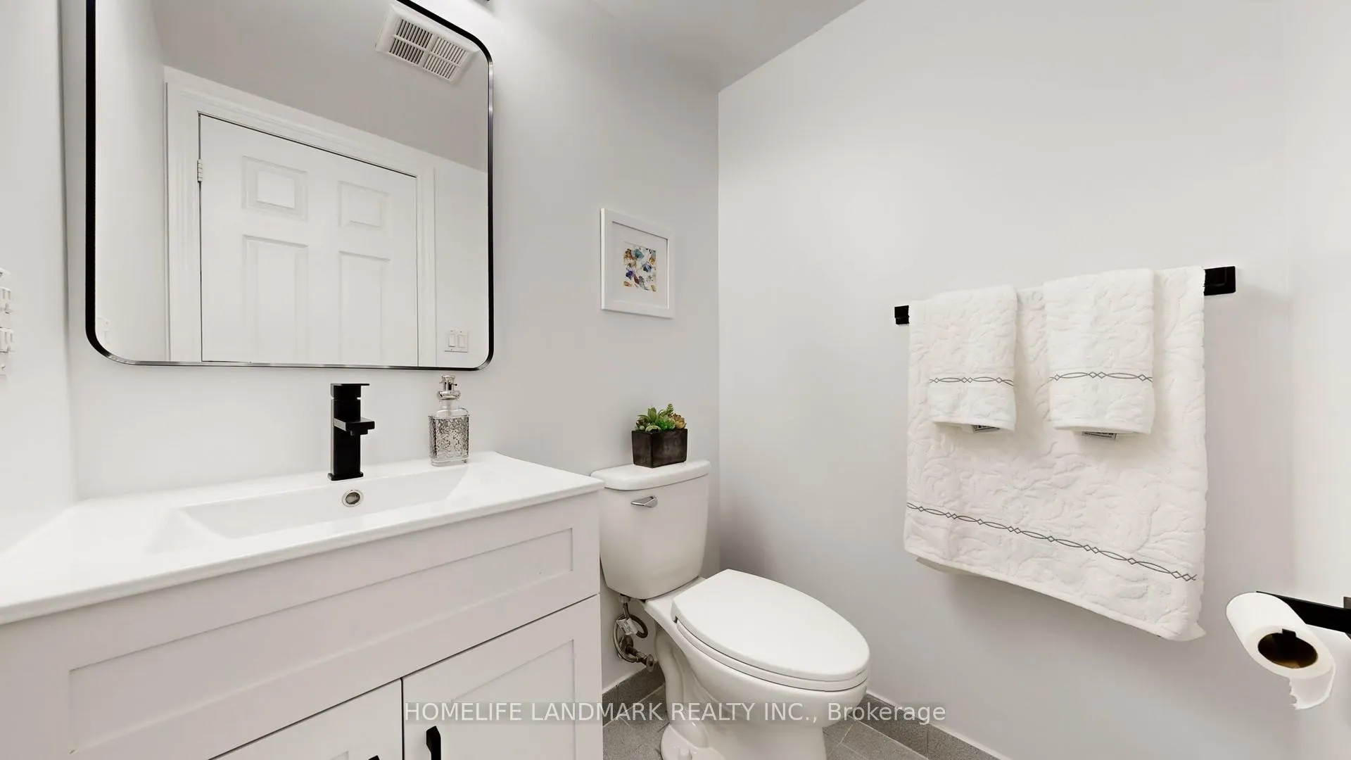 Photo 15 of Unit 54, 151 Townsgate Drive, Vaughan, Crestwood-Springfarm-Yorkhill — HOMEH