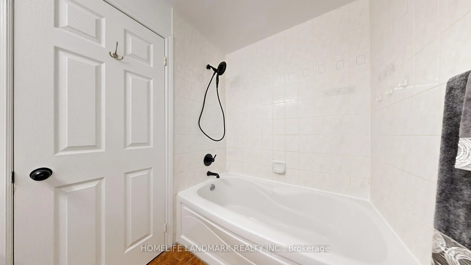 Photo 38 of Unit 54, 151 Townsgate Drive, Vaughan, Crestwood-Springfarm-Yorkhill — HOMEH