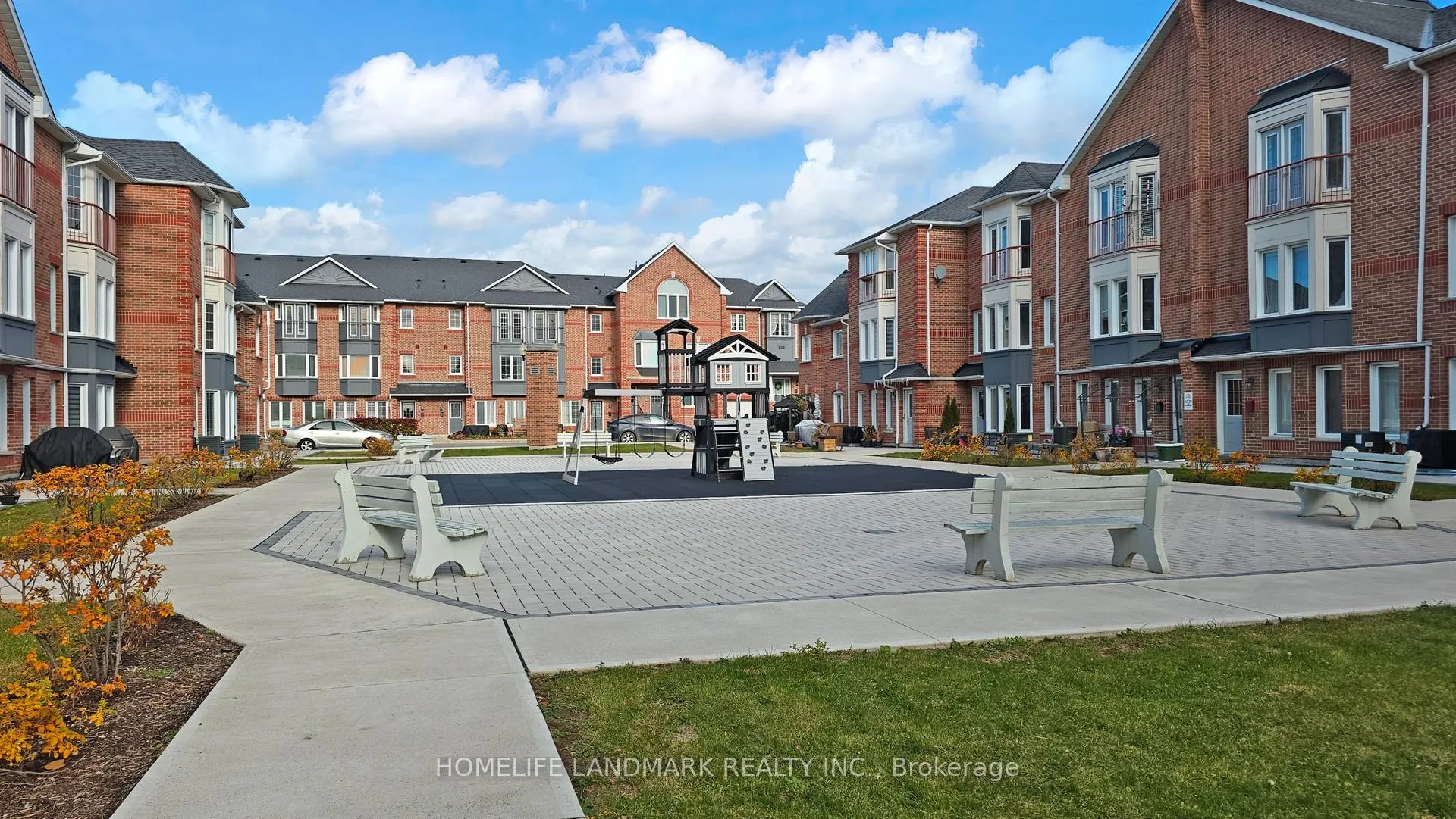 Photo 41 of Unit 54, 151 Townsgate Drive, Vaughan, Crestwood-Springfarm-Yorkhill — HOMEH