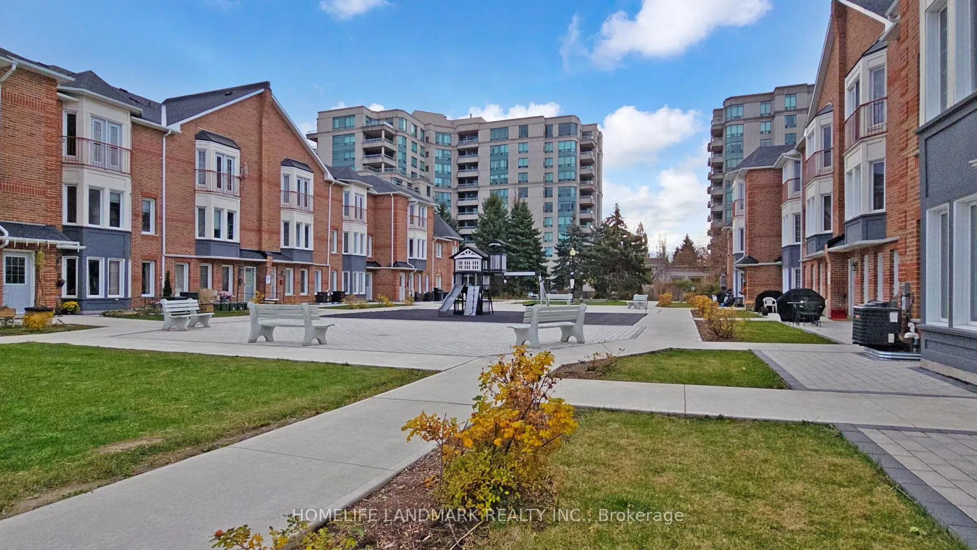 Photo 42 of Unit 54, 151 Townsgate Drive, Vaughan, Crestwood-Springfarm-Yorkhill — HOMEH