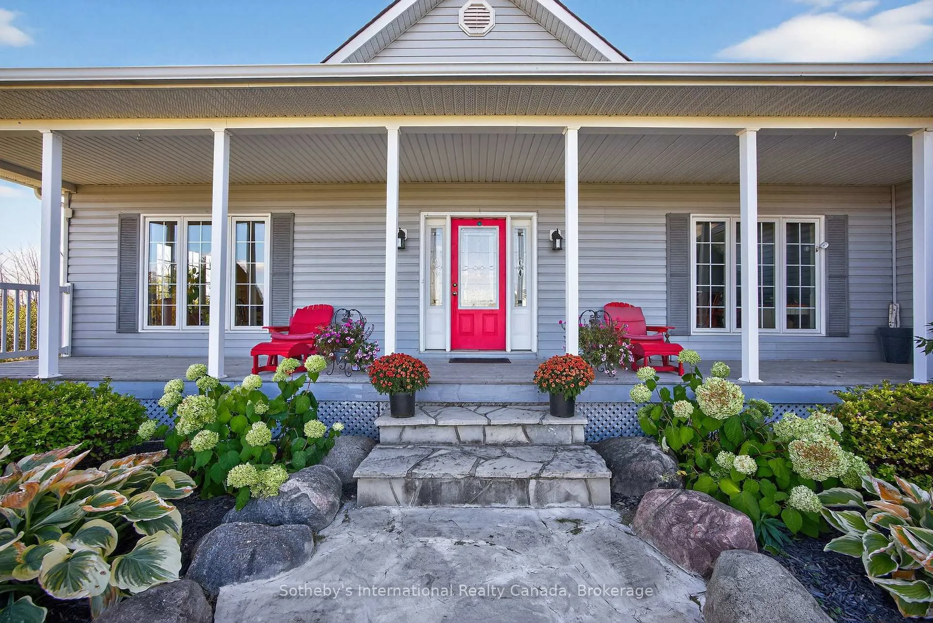 Photo 2 of 108 Ridgecrest Lane, Meaford — HOMEH