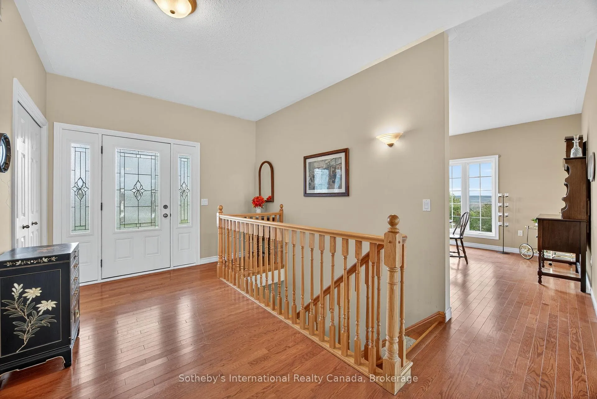 Photo 4 of 108 Ridgecrest Lane, Meaford — HOMEH