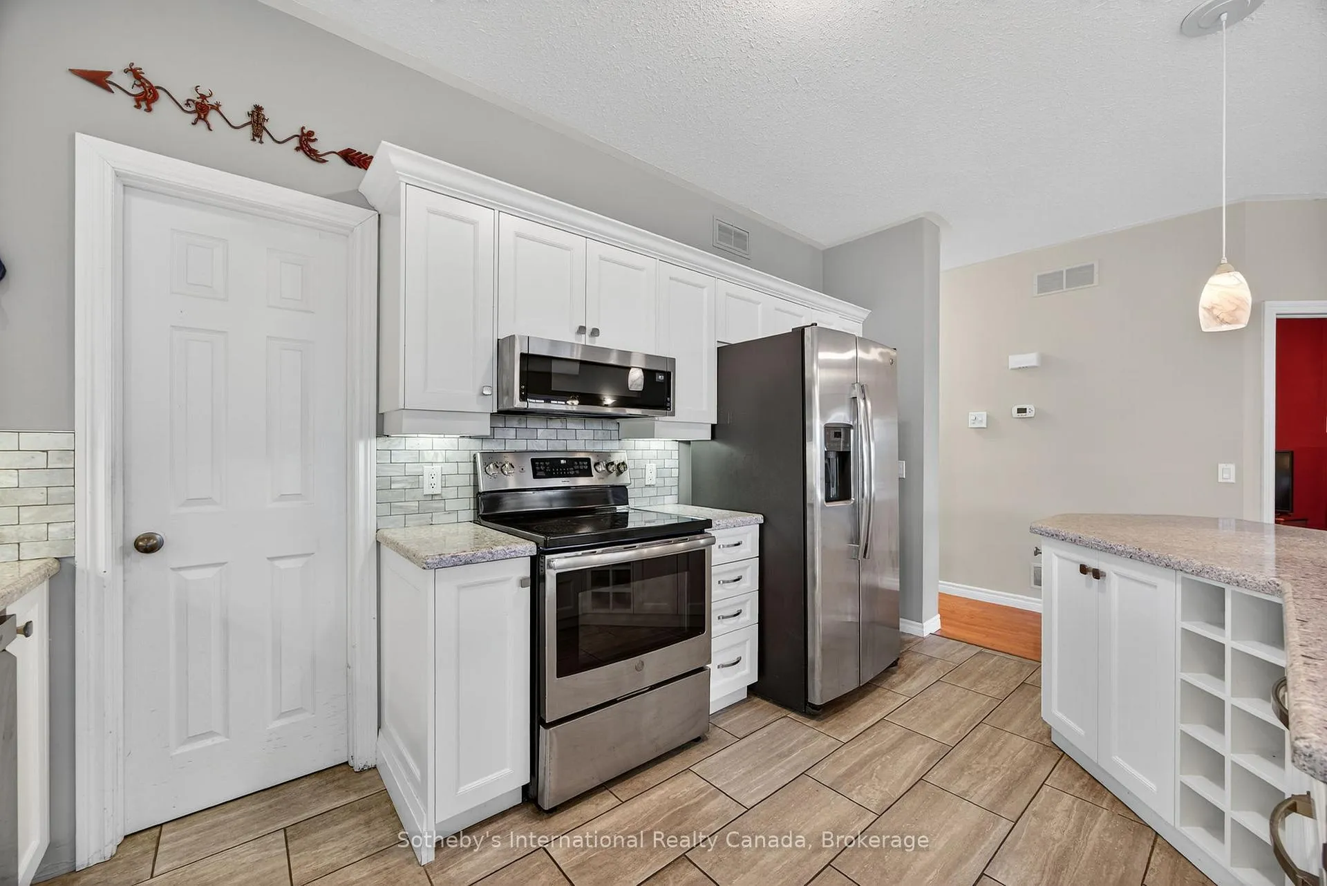 Photo 9 of 108 Ridgecrest Lane, Meaford — HOMEH