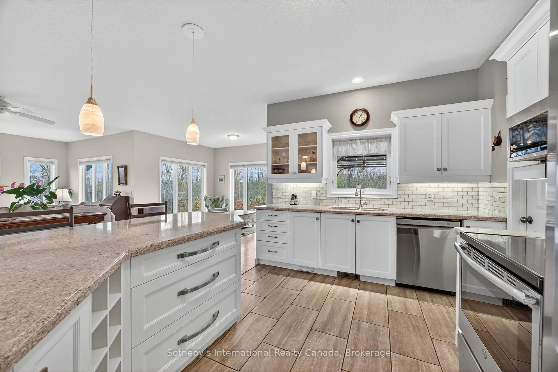 Photo 10 of 108 Ridgecrest Lane, Meaford — HOMEH