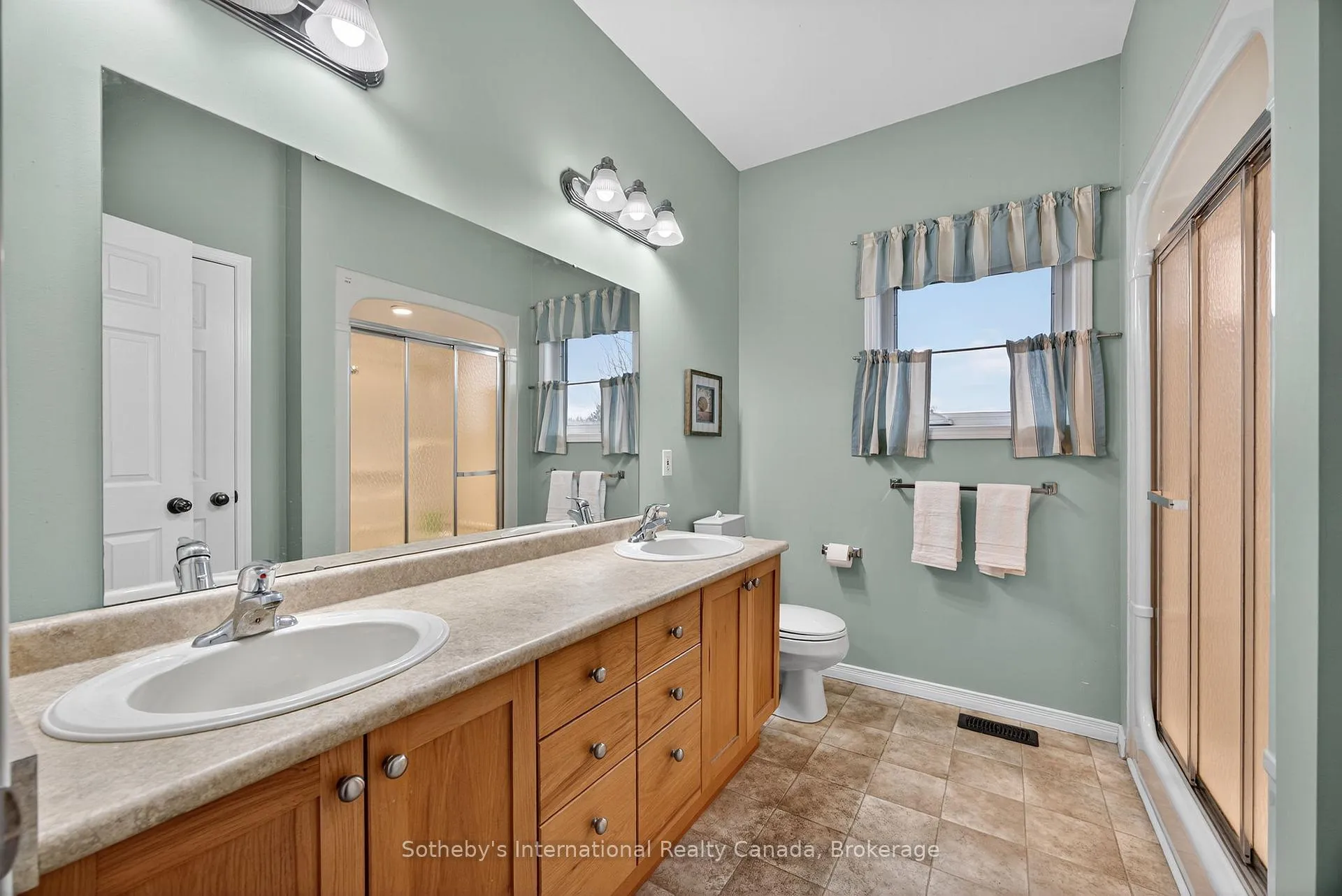 Photo 22 of 108 Ridgecrest Lane, Meaford — HOMEH