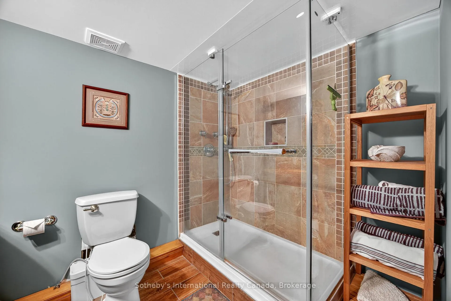Photo 37 of 108 Ridgecrest Lane, Meaford — HOMEH