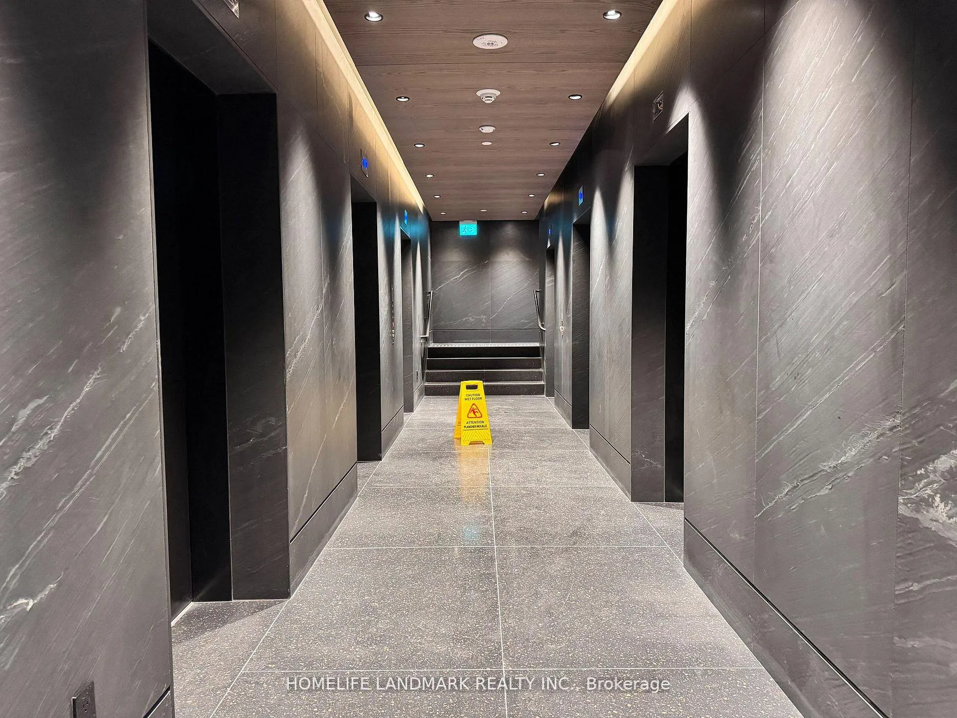Photo 3 of Unit 2215, 8 Interchange Way, Vaughan, Vaughan Corporate Centre — HOMEH