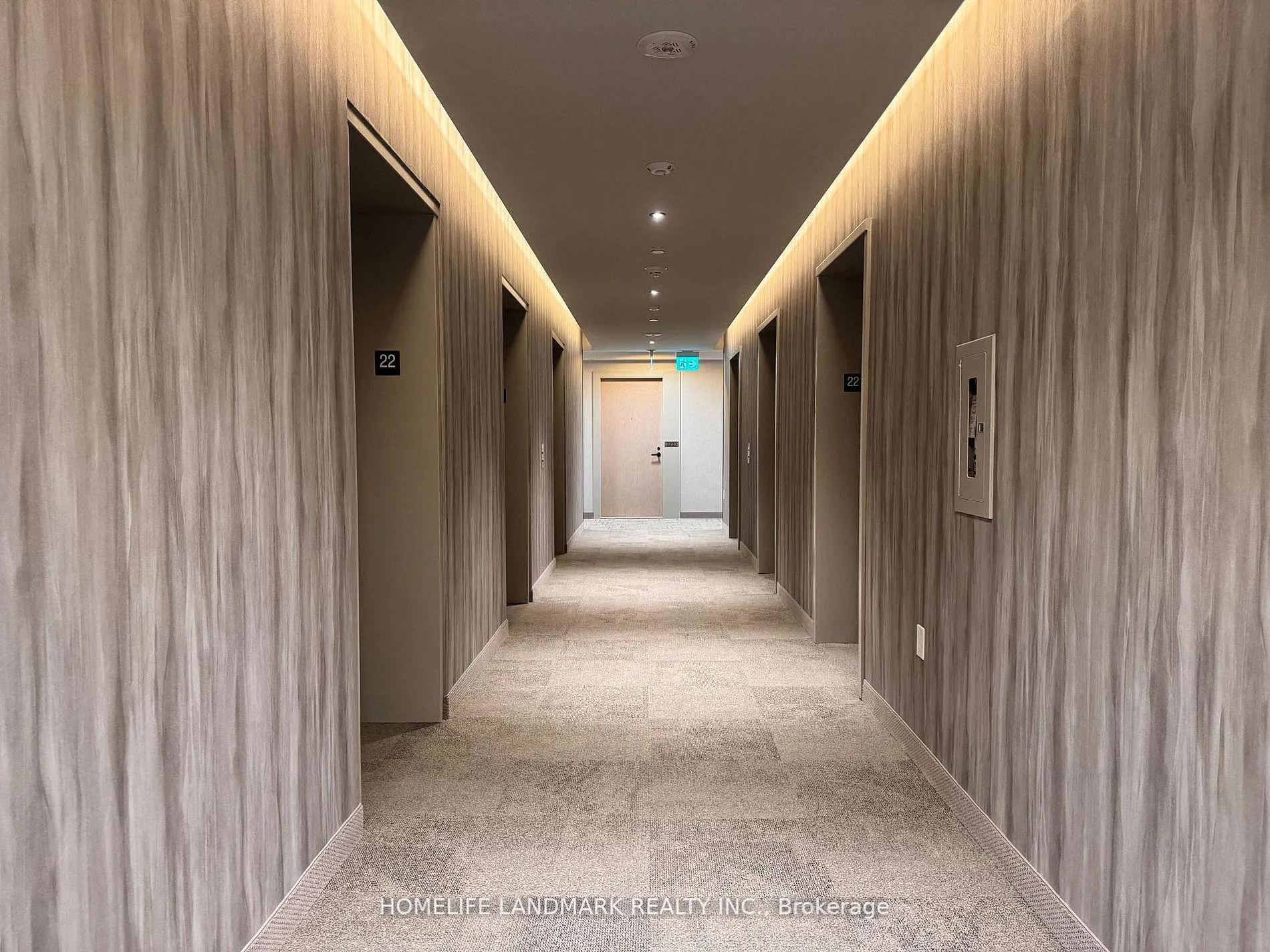 Photo 4 of Unit 2215, 8 Interchange Way, Vaughan, Vaughan Corporate Centre — HOMEH