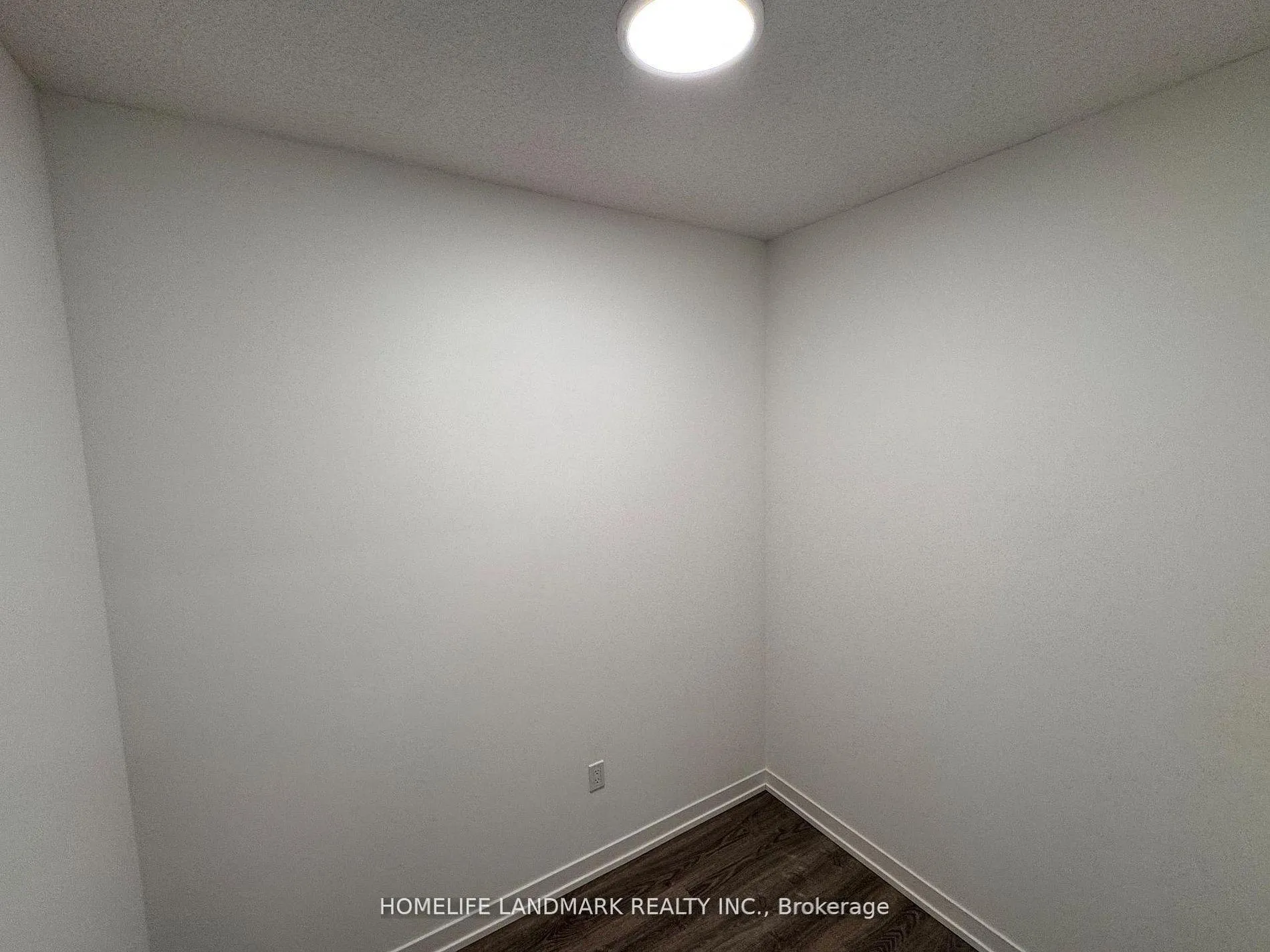 Photo 10 of Unit 2215, 8 Interchange Way, Vaughan, Vaughan Corporate Centre — HOMEH