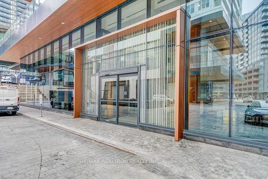 Photo 2 of Unit 1612, 17 Bathurst Street, Toronto, Waterfront Communities — HOMEH