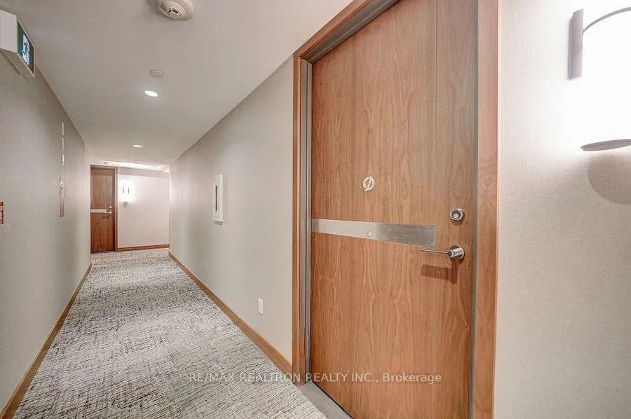 Photo 4 of Unit 1612, 17 Bathurst Street, Toronto, Waterfront Communities — HOMEH
