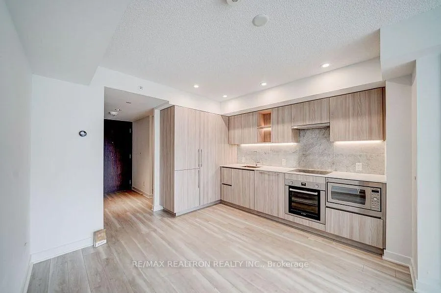 Photo 11 of Unit 1612, 17 Bathurst Street, Toronto, Waterfront Communities — HOMEH