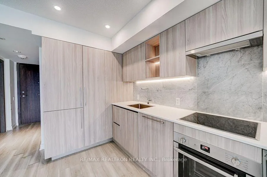 Photo 14 of Unit 1612, 17 Bathurst Street, Toronto, Waterfront Communities — HOMEH