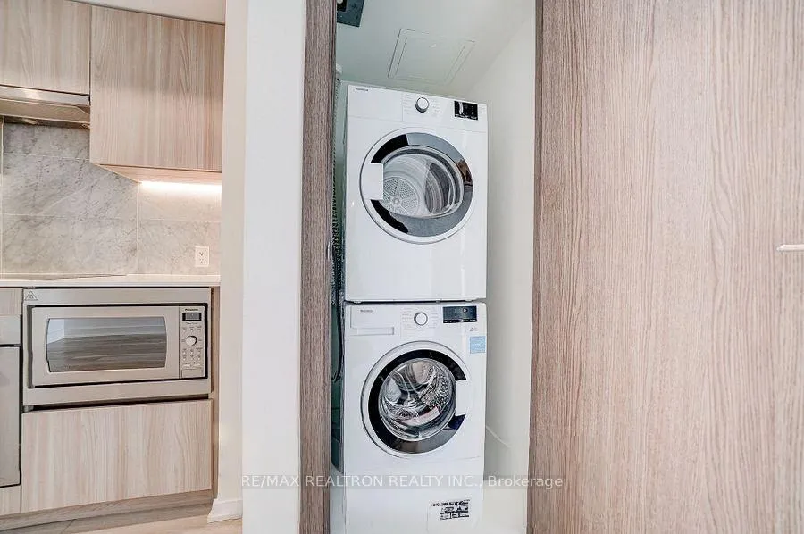 Photo 17 of Unit 1612, 17 Bathurst Street, Toronto, Waterfront Communities — HOMEH