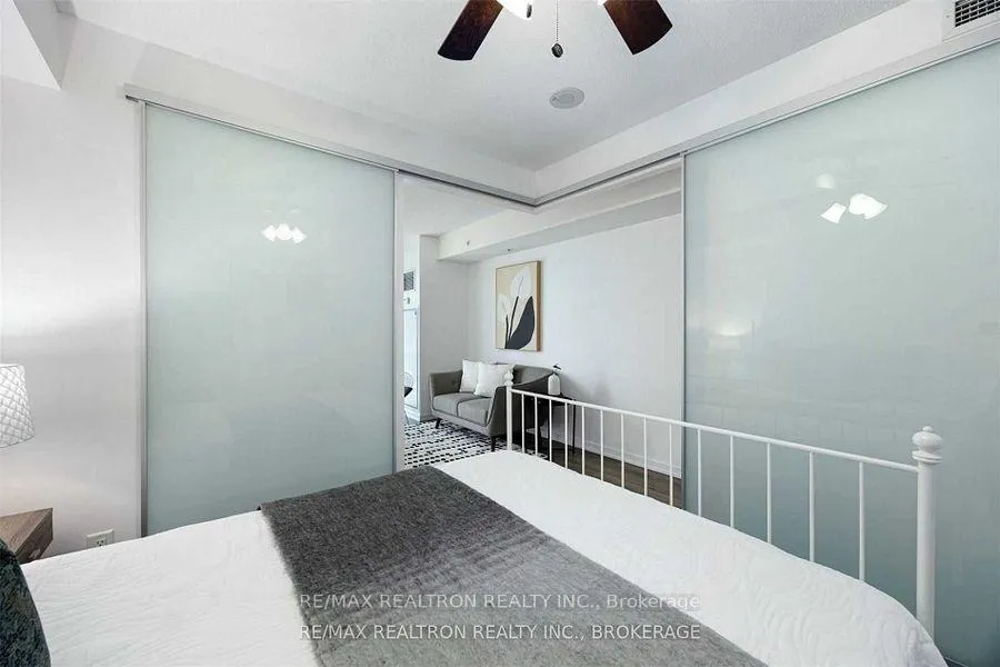Photo 8 of Unit 1306, 20 Joe Shuster Way, Toronto, Niagara — HOMEH