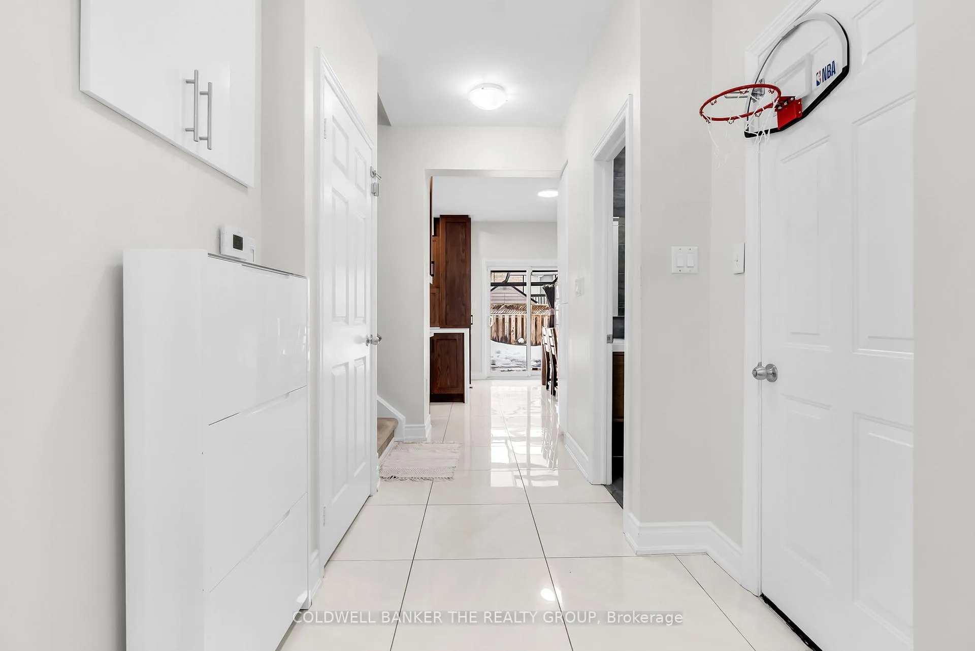 Photo 14 of 98 Masters Green Crescent, Brampton, Snelgrove — HOMEH