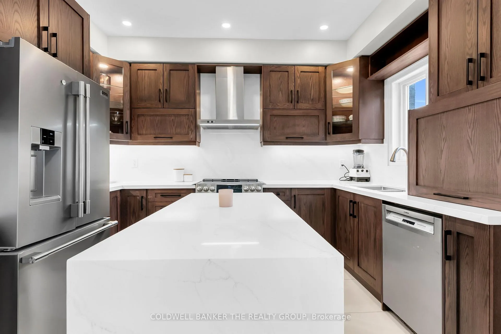 Photo 19 of 98 Masters Green Crescent, Brampton, Snelgrove — HOMEH