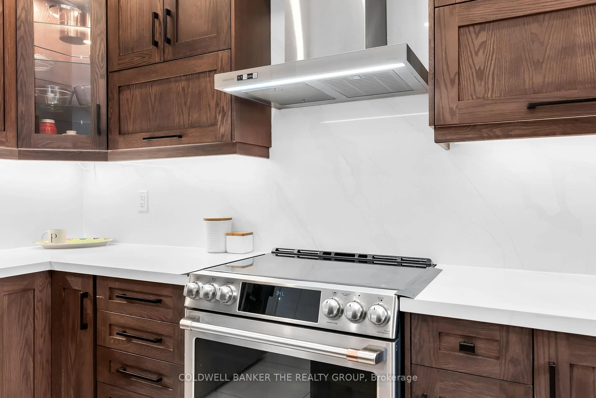 Photo 20 of 98 Masters Green Crescent, Brampton, Snelgrove — HOMEH