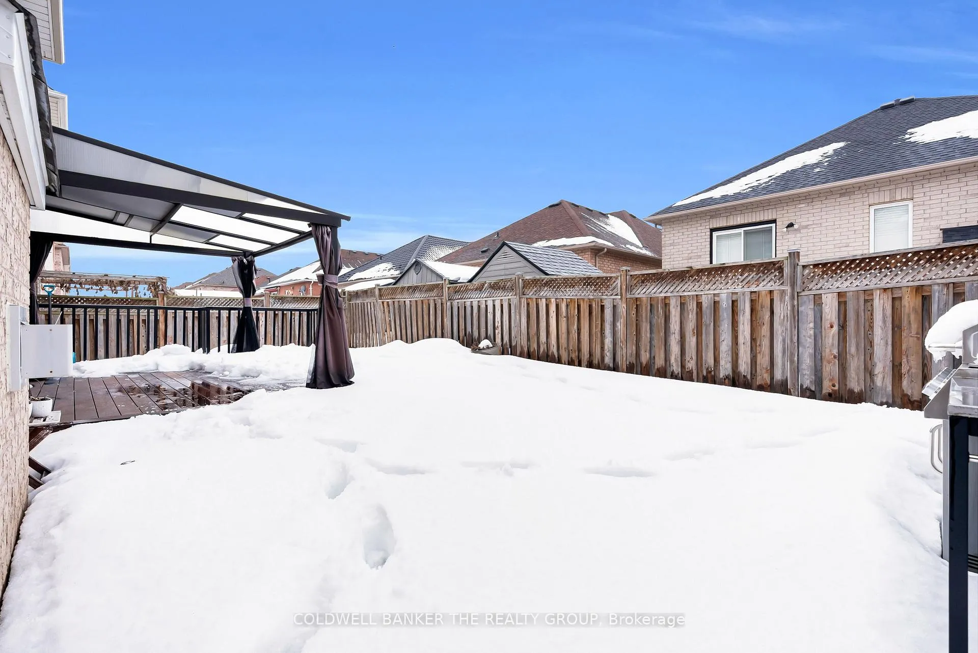 Photo 44 of 98 Masters Green Crescent, Brampton, Snelgrove — HOMEH