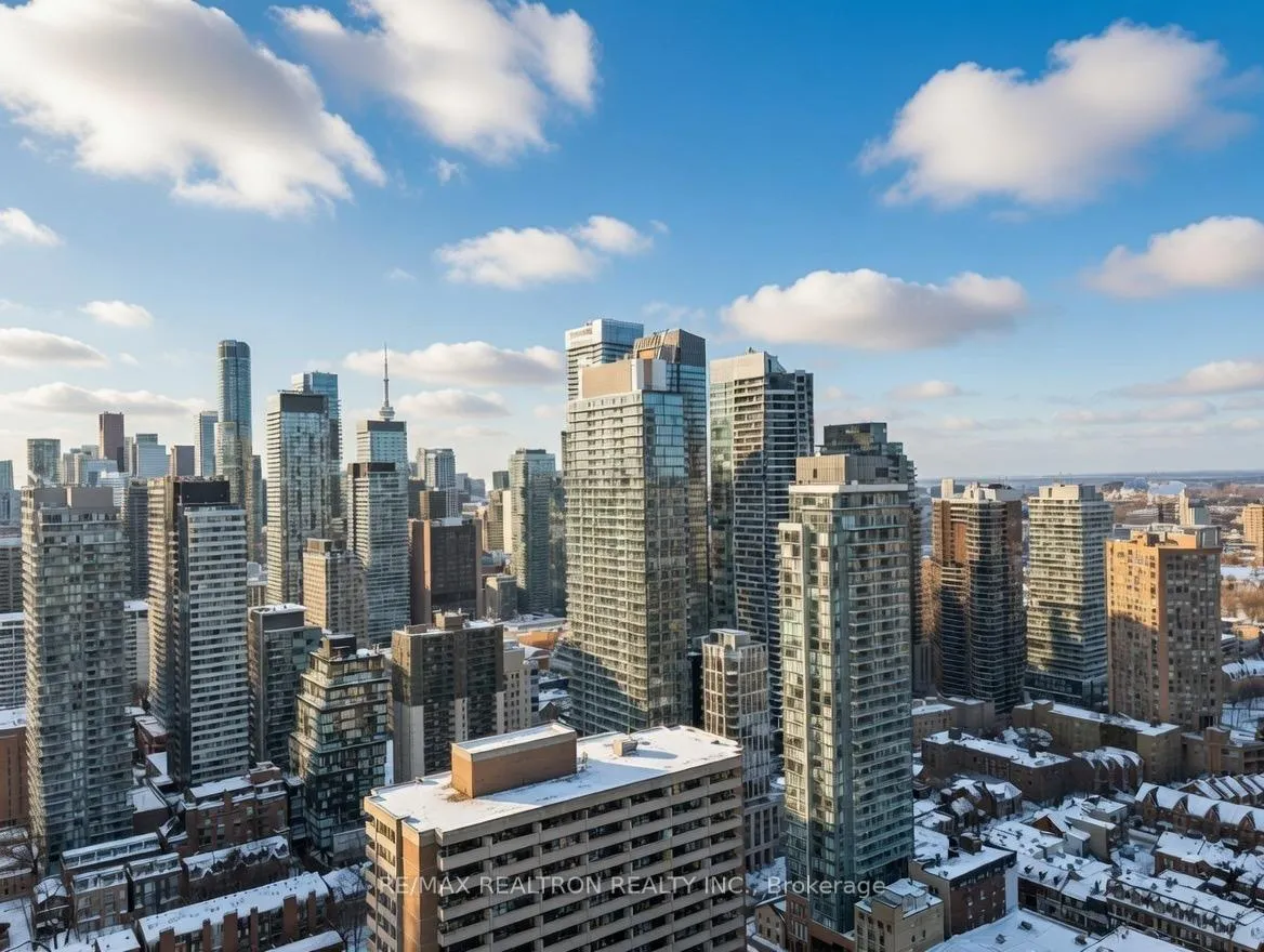 Front of Unit 3604, 55 Charles Street E